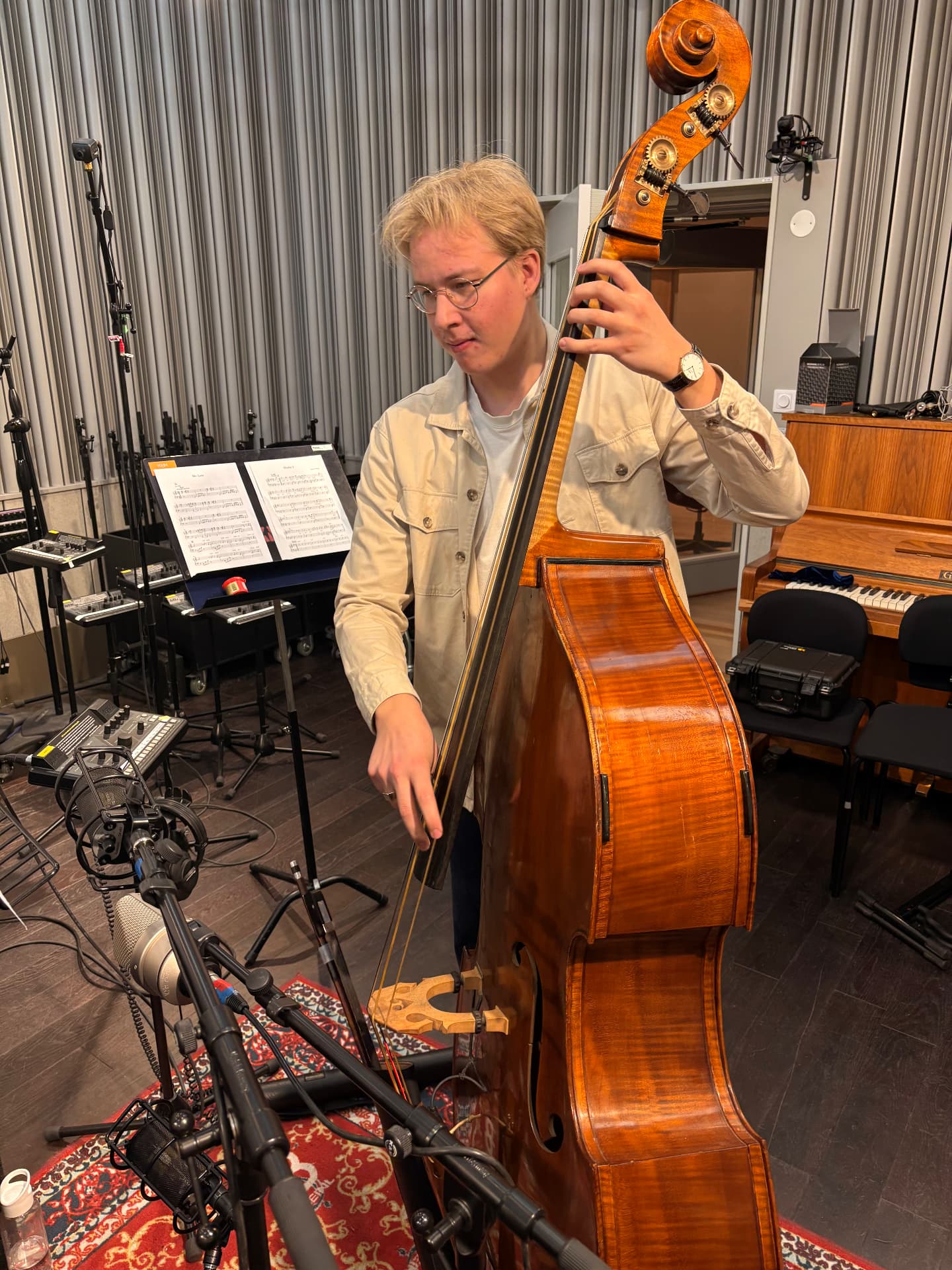 Jonathan Jessen recording double bass in the studio
